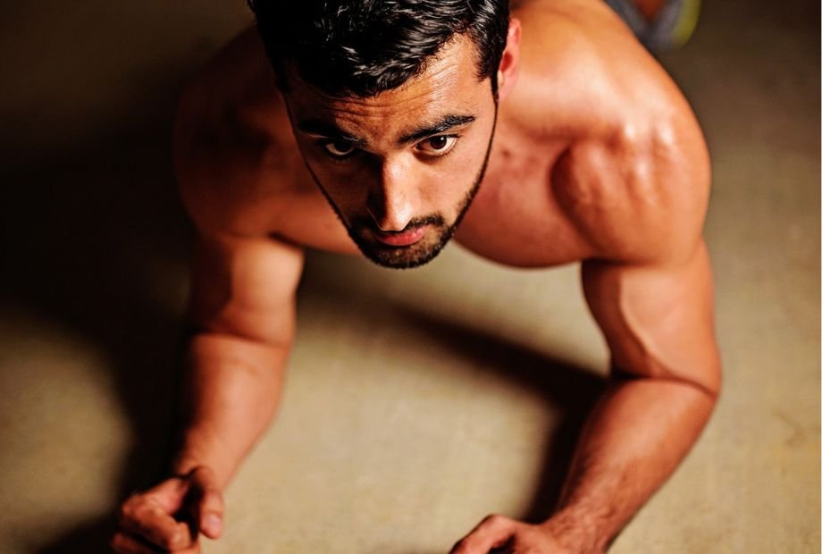 homem praticando Treino Hiit