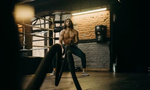 5 Exercícios Simples para Melhorar Sua Postura e Evitar Dores nas Costas